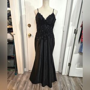 Ladivine by Cinderella Divine CDS450 evening gown size 14